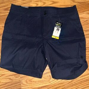 NWT Eddie Bauer Womens 16 Stretch UPF 50 Utility Rolled Hem Bermuda Shorts Black